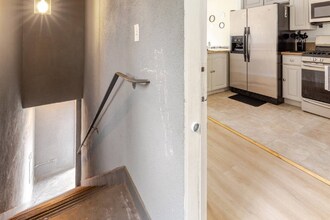 4218 Dalton Ave in Los Angeles, CA - Foto de edificio - Building Photo