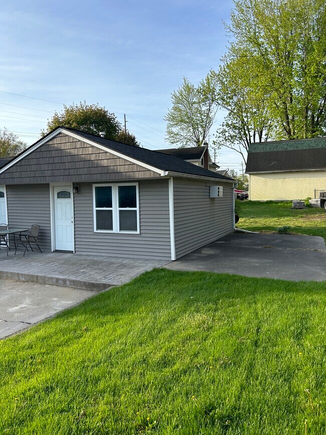 8985 Main St Rentals in Whitmore Lake, MI