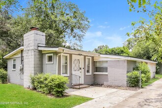 10410 Wooster Dr in Jacksonville, FL - Building Photo - Building Photo