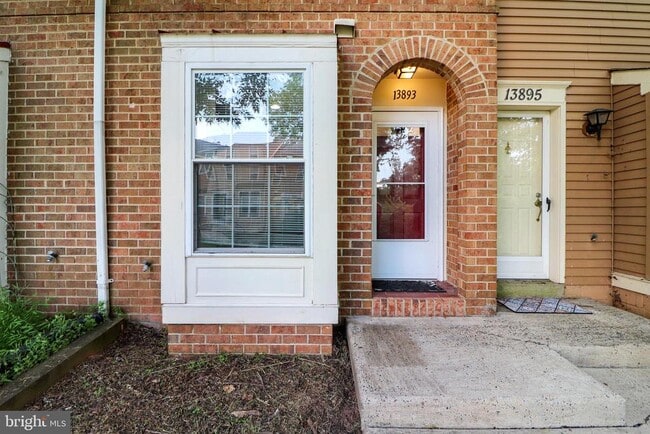 13893 Oyster Point Ct in Chantilly, VA - Building Photo - Building Photo