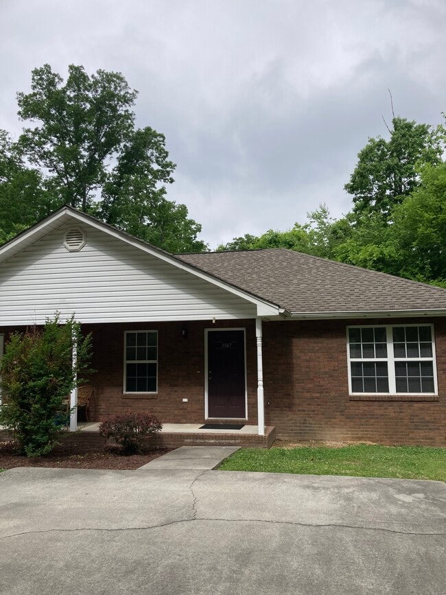 1947 Ridgeview Dr NW, Unit 1947, Unit 1947