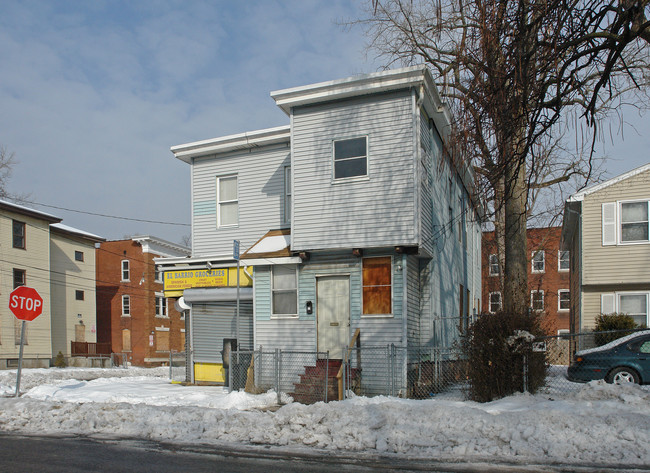 142 Mather St in Hartford, CT - Building Photo - Building Photo