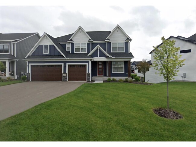 property at 10675 40th St N