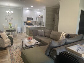 10123 Courtney Palms Blvd, Unit 10123 Courtney Palms in Tampa, FL - Foto de edificio - Building Photo