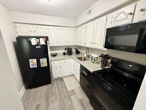 20 Hollybrooke Dr in Langhorne, PA - Building Photo - Building Photo