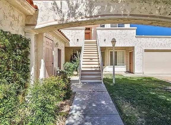 336 Desert Falls Dr E in Palm Desert, CA - Building Photo - Building Photo