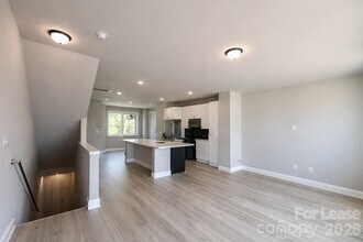 3928 Winterfield Pl in Charlotte, NC - Building Photo - Building Photo