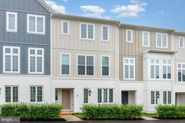 10 Seover Wy in Carlisle, PA - Building Photo - Building Photo