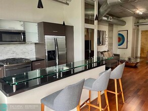 410 NW 1st Ave in Fort Lauderdale, FL - Building Photo - Building Photo
