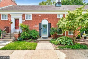 1760 Preston Rd in Alexandria, VA - Building Photo