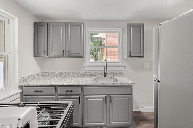 property at 1114 North Ave