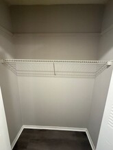 4915 Rolling Ridge Dr in Evansville, IN - Building Photo - Building Photo