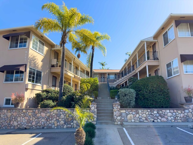 LM BLVD NORTH in La Mesa, CA - Foto de edificio - Building Photo