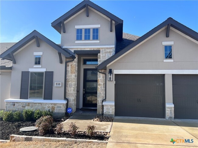 535 Orchard Way in Canyon Lake, TX - Building Photo - Building Photo