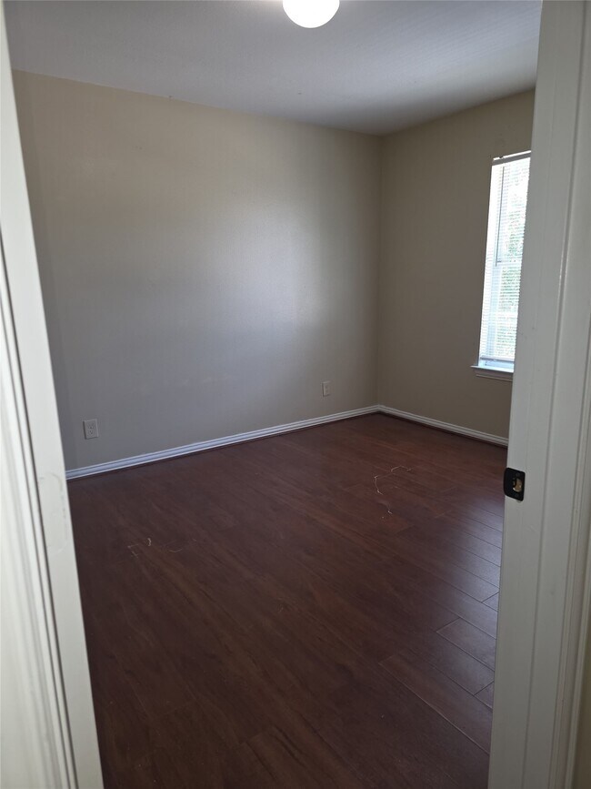 property at 12411 Urban Dale Ct