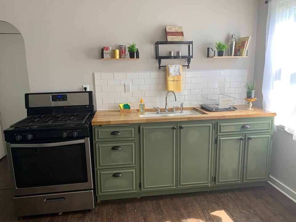 804 Bauman Ave, Unit #B in Baden, PA - Building Photo