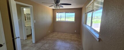 242 Kanani Rd in Kihei, HI - Building Photo - Building Photo