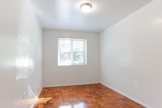 Northwood Gardens in Washington, DC - Foto de edificio - Interior Photo