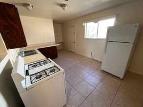 3105 Radcliff Dr in Roswell, NM - Building Photo - Building Photo