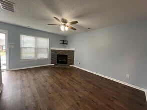 110 Pinegrove Ct in Jacksonville, NC - Building Photo - Building Photo