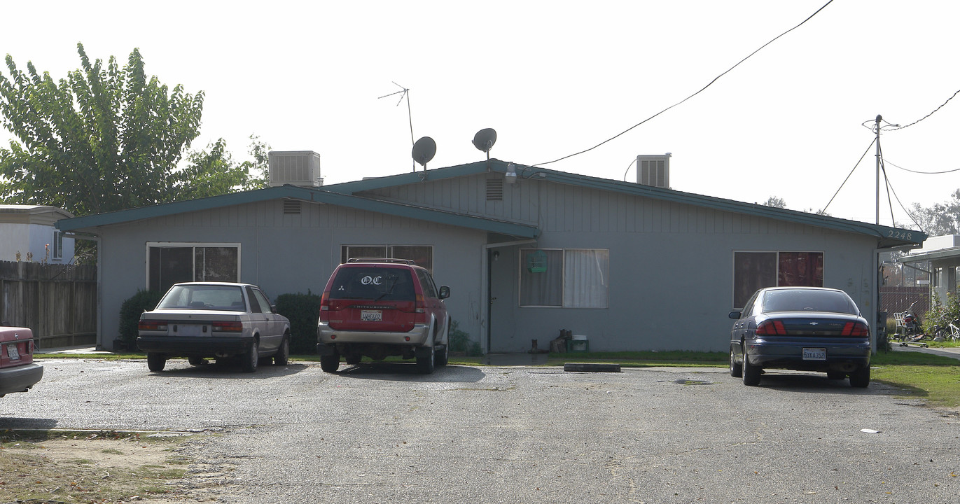 2248 Olive Ave in Atwater, CA - Building Photo