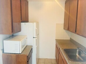 201 St Pauls Ave, Unit 6-609 in Jersey City, NJ - Building Photo - Building Photo