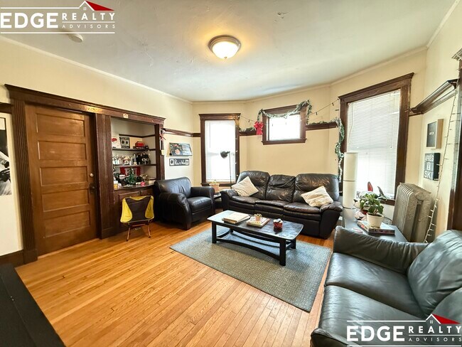 74 Ashford St, Unit 1