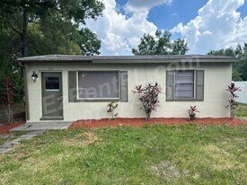 3810 Thompson St in Orlando, FL - Building Photo