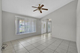 112 Azalea Dr in Davenport, FL - Building Photo - Building Photo