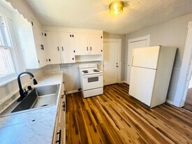 1106 Early St in Lynchburg, VA - Building Photo