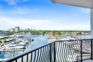 100 S Birch Rd in Fort Lauderdale, FL - Building Photo