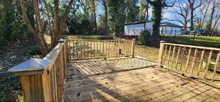 2278 Venetian Dr SW in Atlanta, GA - Building Photo - Building Photo
