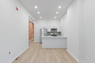 2819 W Oxford St in Philadelphia, PA - Building Photo - Building Photo