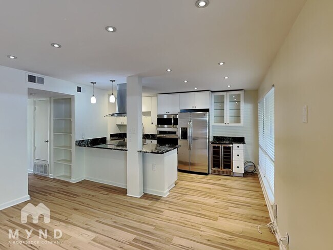 500 E Riverside Dr in Austin, TX - Building Photo - Building Photo