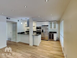 500 E Riverside Dr in Austin, TX - Foto de edificio - Building Photo