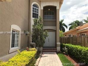 11142 NW 72nd Terrace in Doral, FL - Building Photo - Building Photo
