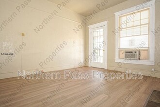 1419 Wyoming Ave in El Paso, TX - Building Photo - Building Photo