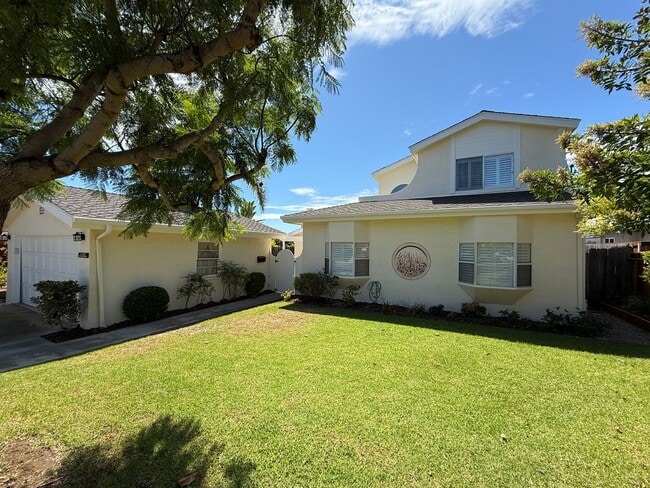 2324 Deerpark Dr in San Diego, CA - Building Photo - Building Photo