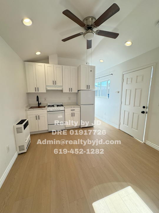 2780 Luna Ave in San Diego, CA - Building Photo