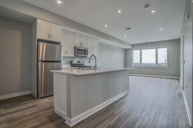 475 Communipaw Ave in Jersey City, NJ - Building Photo - Building Photo