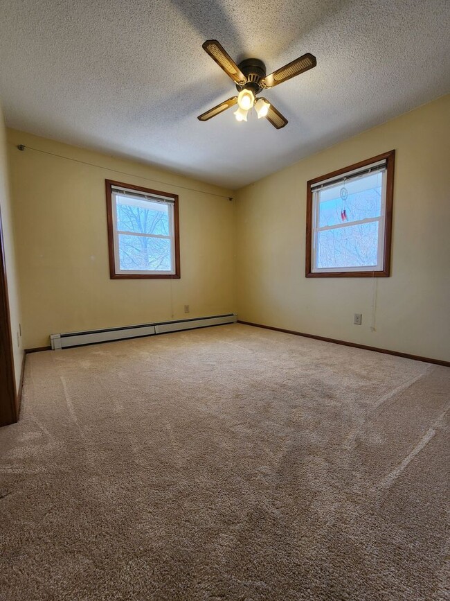 7225 Valley Pl in Minneapolis, MN - Building Photo - Building Photo