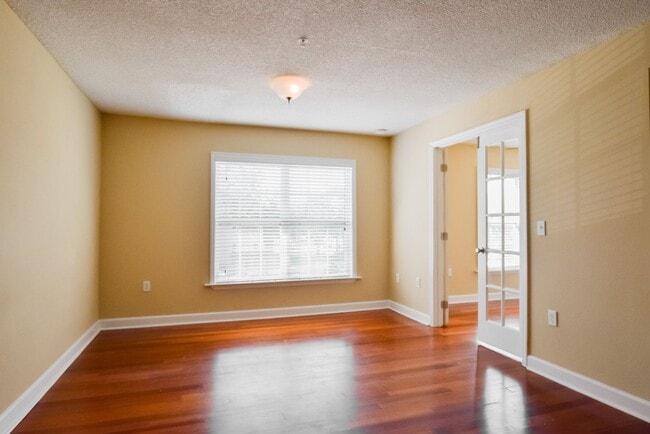 2047 Dixie Belle Dr in Orlando, FL - Building Photo - Building Photo