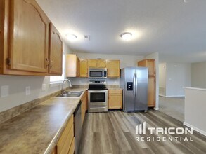 1691 Carlton Dr in Greenfield, IN - Building Photo - Building Photo