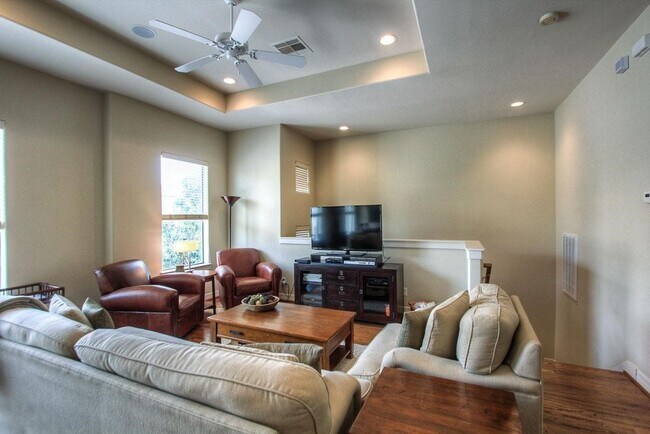 property at 3815 Center Plaza Dr