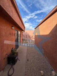 1662 Alta Vista Pl in Las Cruces, NM - Building Photo - Building Photo