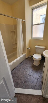 3288 Cedar St photo'