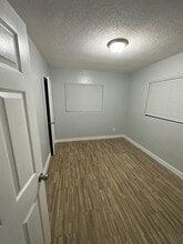 2845-2847 W 6th St in Jacksonville, FL - Foto de edificio - Building Photo