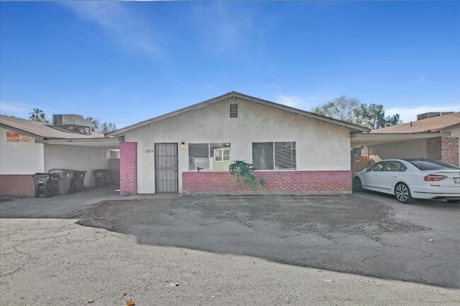 9223 Langdon Ave