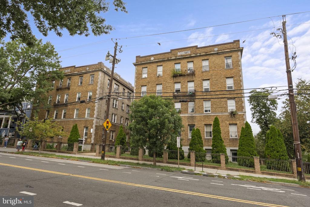 4120 14th St NW in Washington, DC - Building Photo