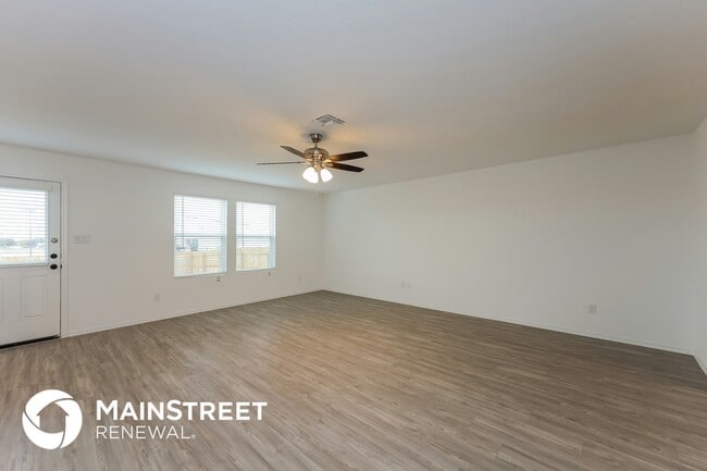 property at 1318 Kiskadee Wy